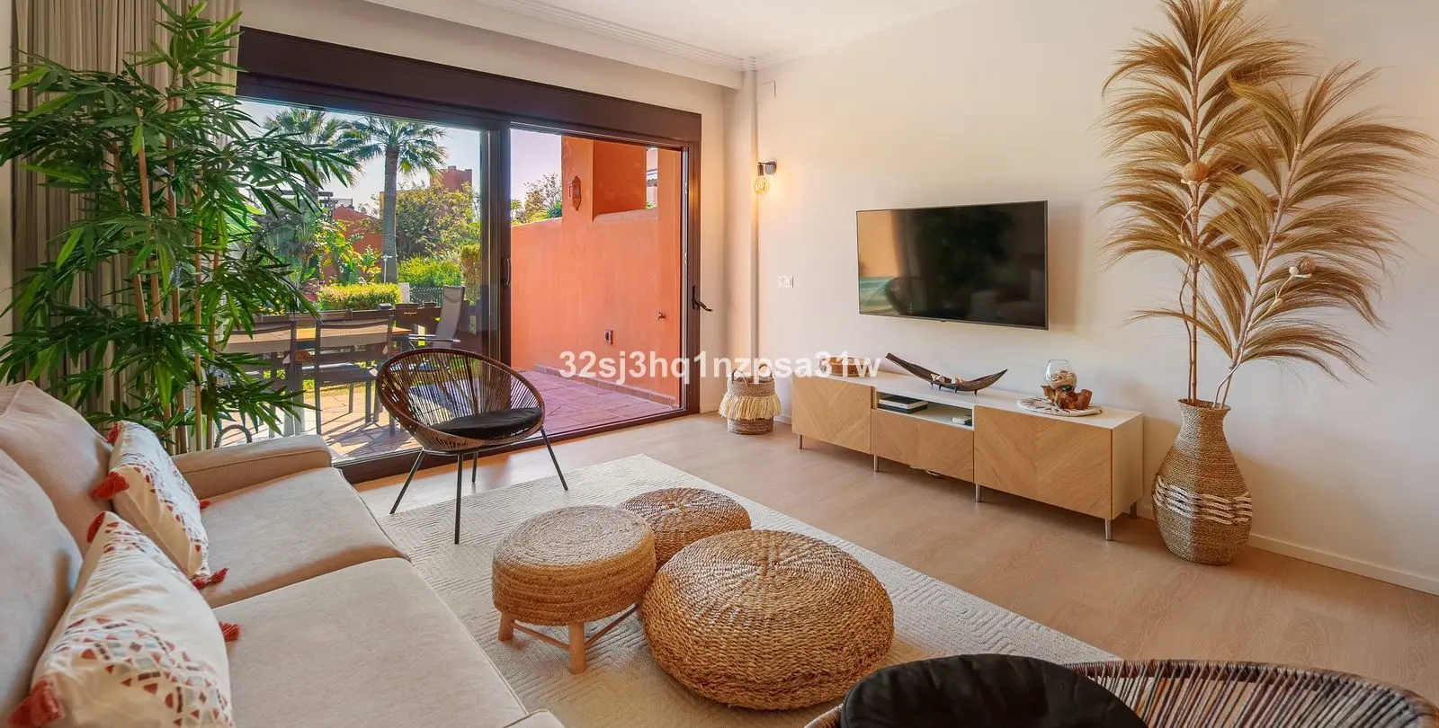 Sale of ground floor apartment in Estepona 5