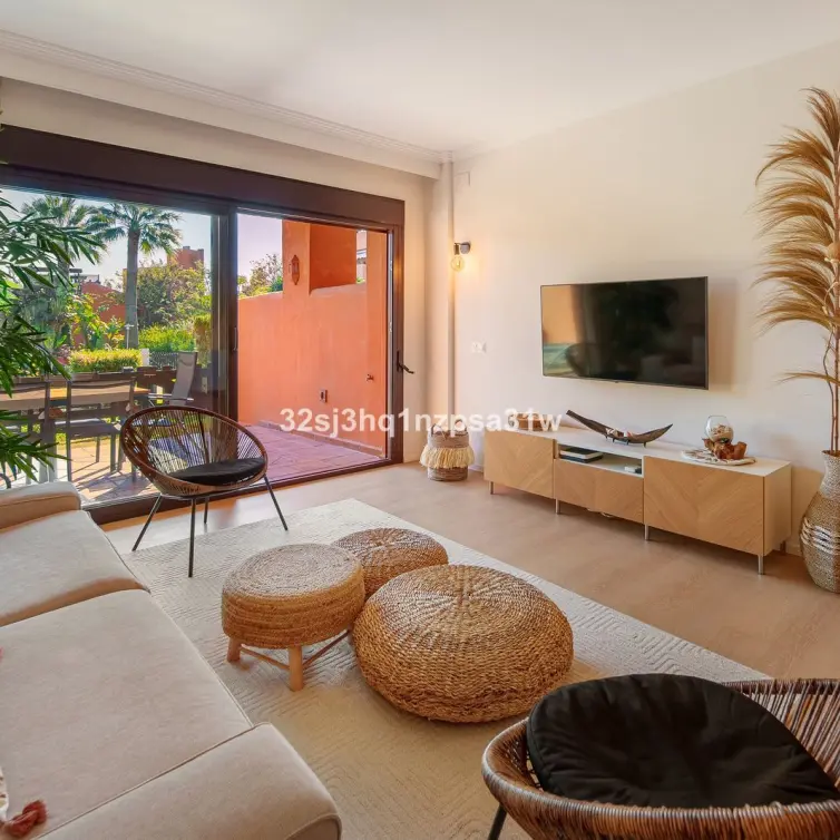 Sale of ground floor apartment in Estepona