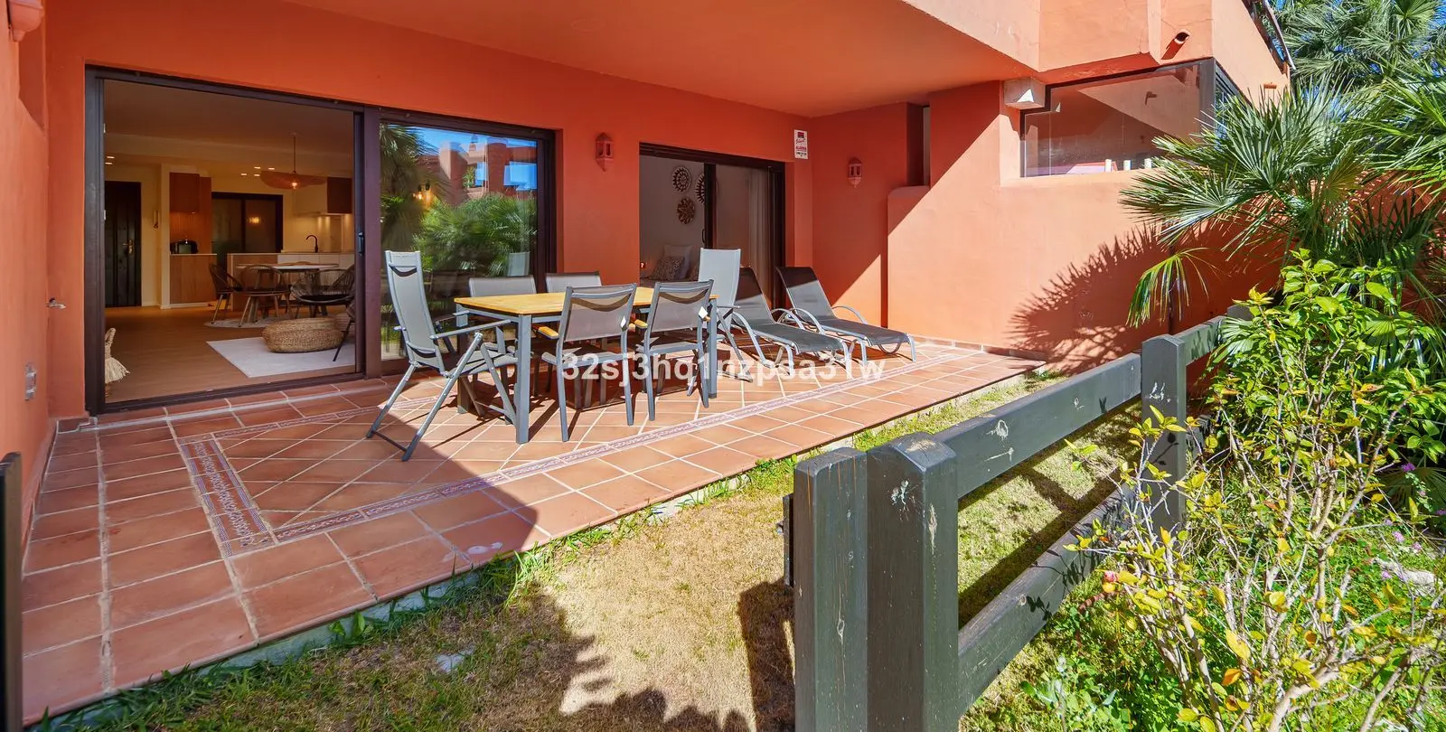 Sale of ground floor apartment in Estepona 7