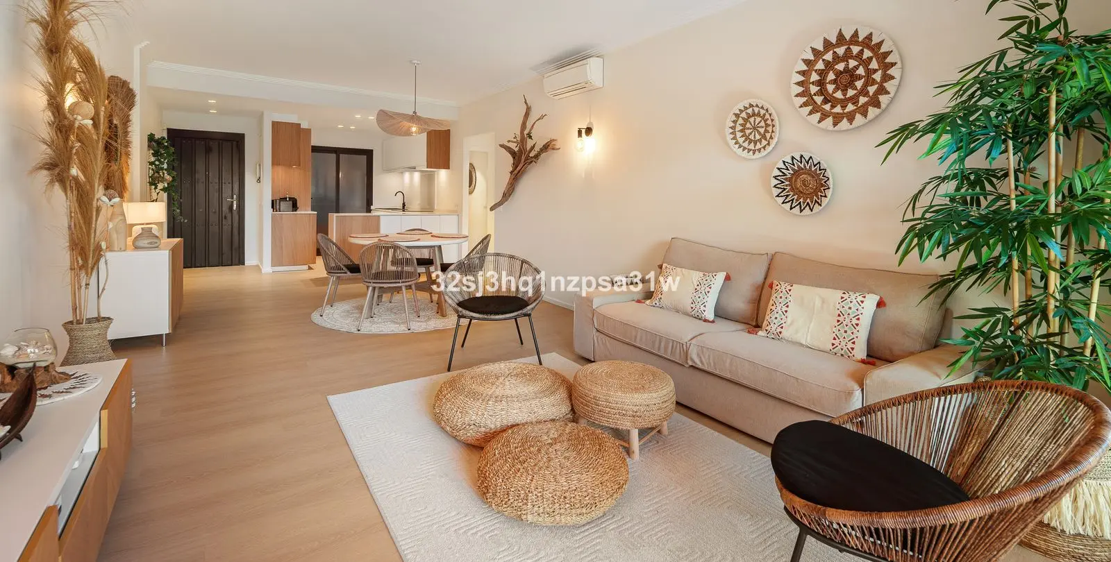 Sale of ground floor apartment in Estepona 10