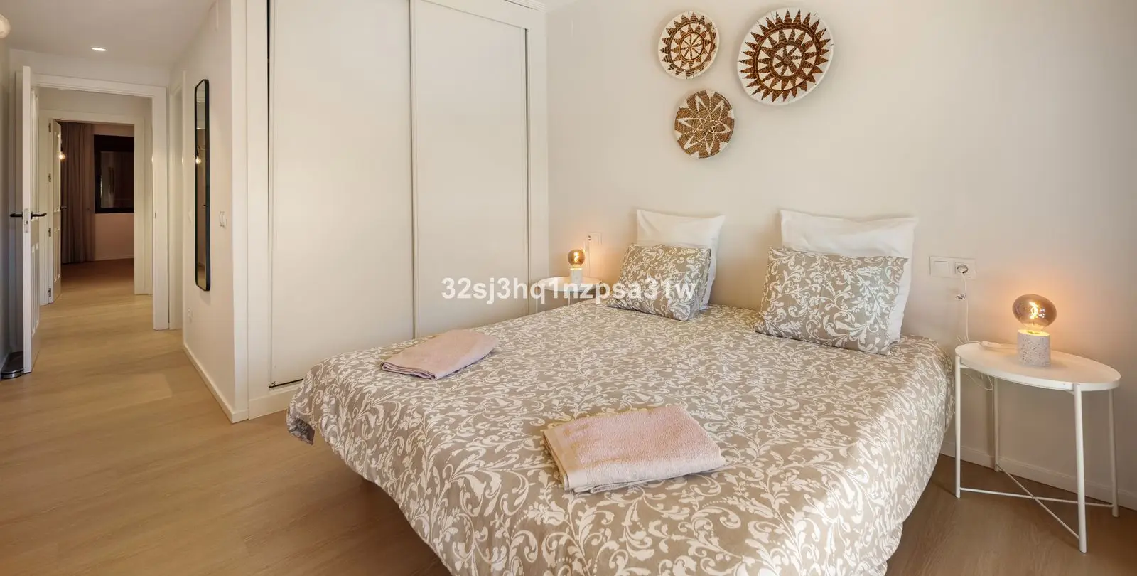 Sale of ground floor apartment in Estepona 15