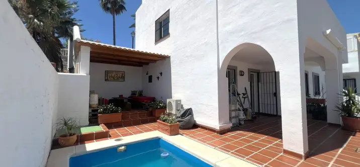 Sale of semi-detached house in Fuengirola 0