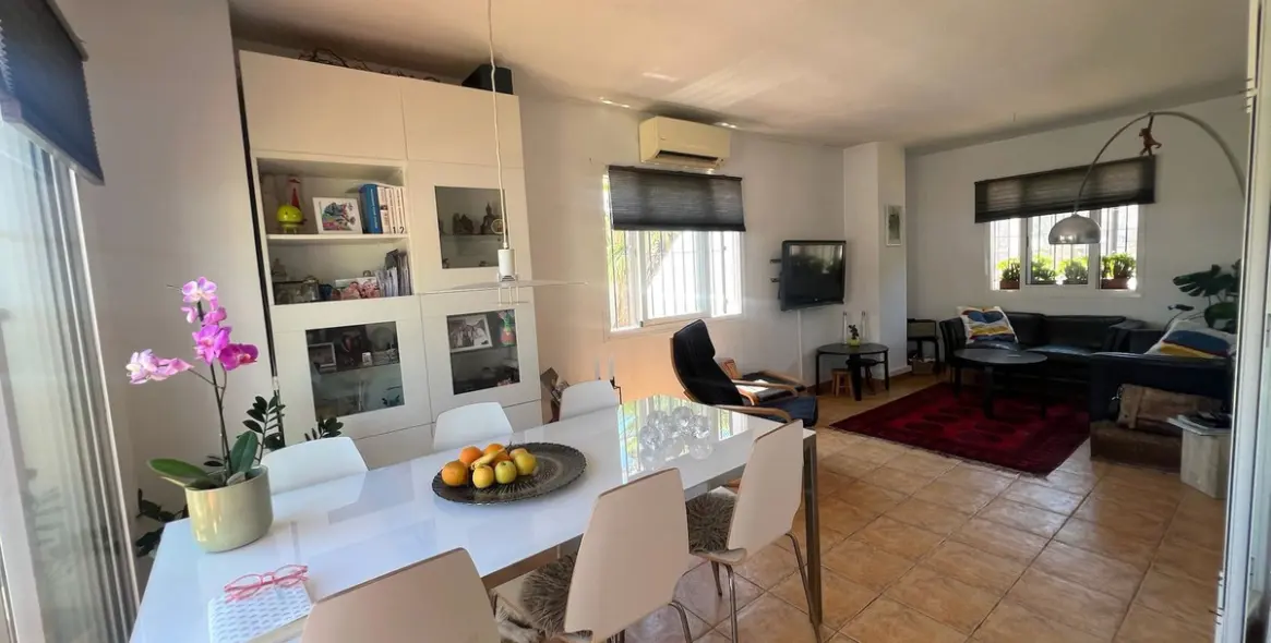 Sale of semi-detached house in Fuengirola 16