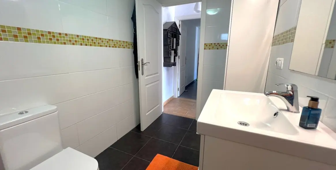 Sale of semi-detached house in Fuengirola 28