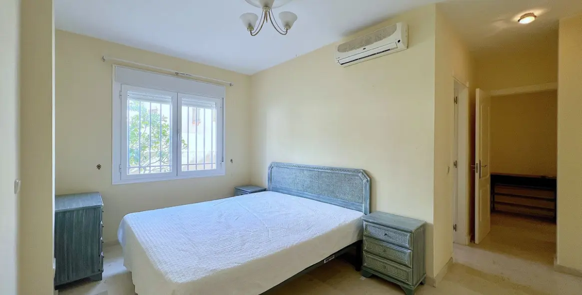 Продажа дома на две семьи в Riviera del Sol 9