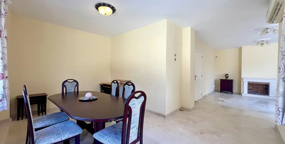 Продажа дома на две семьи в Riviera del Sol 19