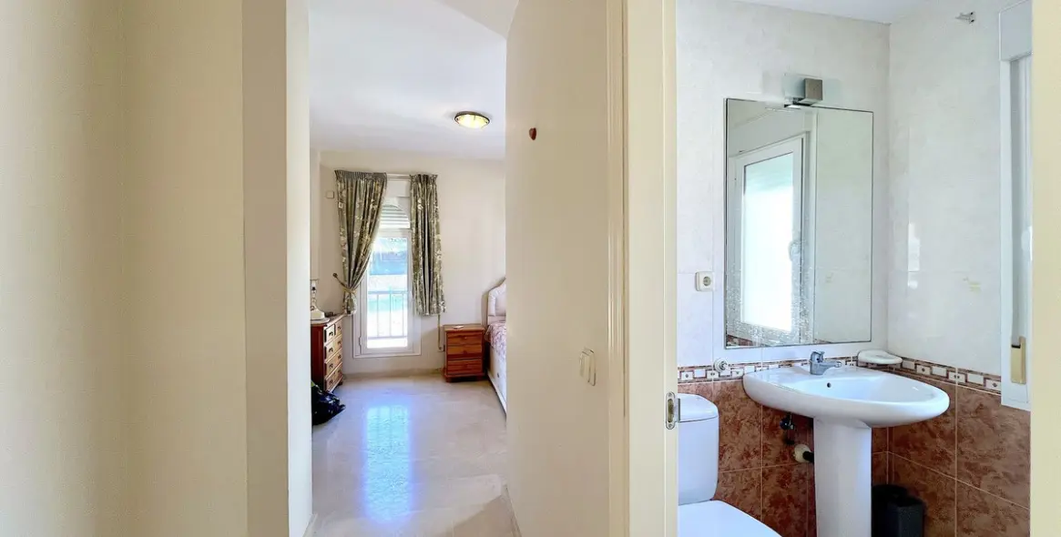 Продажа дома на две семьи в Riviera del Sol 33