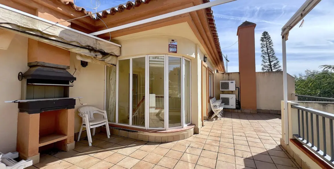 Продажа дома на две семьи в Riviera del Sol 38