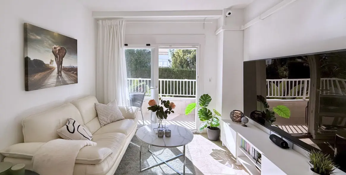 Venta de apartamento en planta media en Marbella 3