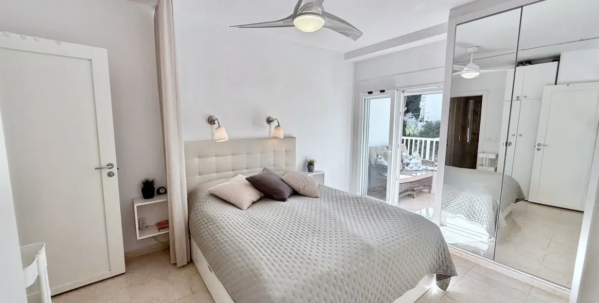 Venta de apartamento en planta media en Marbella 6