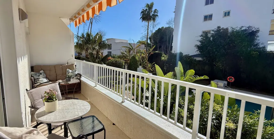 Venta de apartamento en planta media en Marbella 18