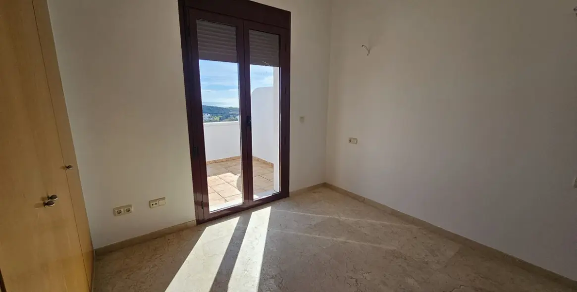 Продажа таунхауса в Doña Julia 14