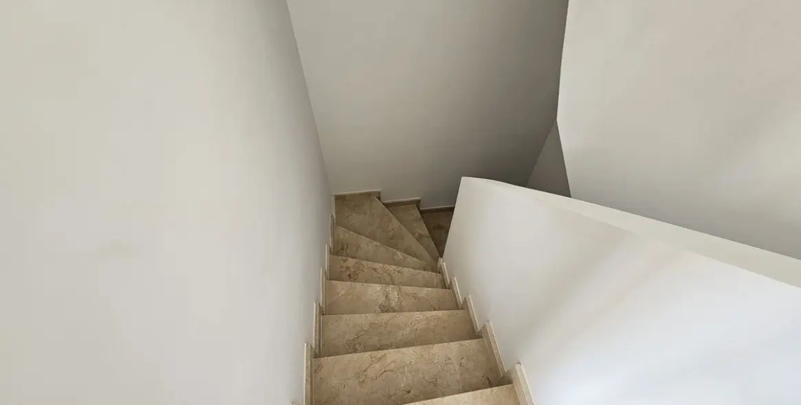 Продажа таунхауса в Doña Julia 33