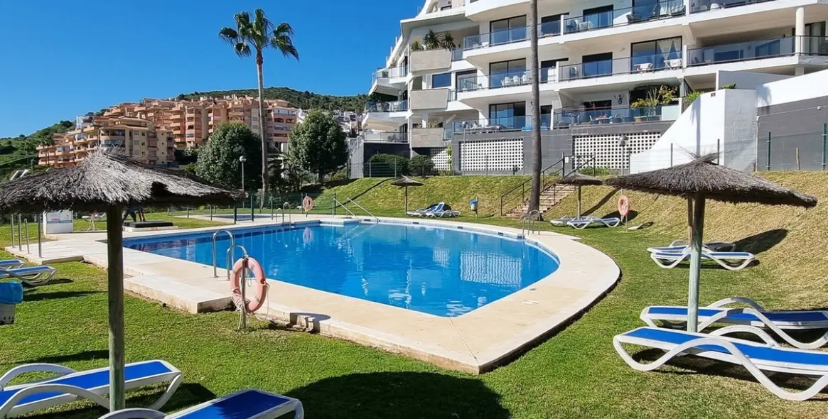 Продажа апартаментов на среднем этаже в Mijas 1