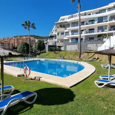 Sale of middle floor apartment in Mijas