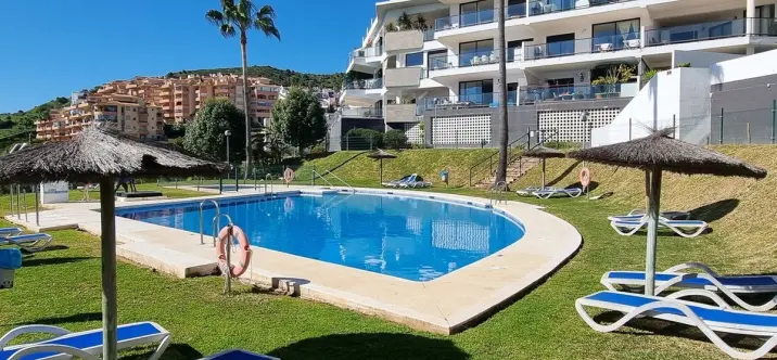 Sale of middle floor apartment in Mijas 0
