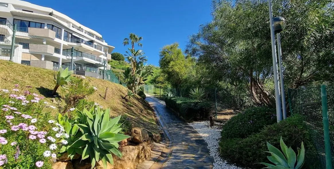 Продажа апартаментов на среднем этаже в Mijas 19