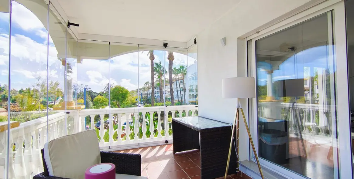 Sale of middle floor apartment in Nueva Andalucía 6