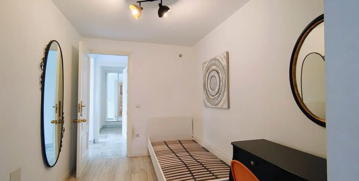 Sale of middle floor apartment in Nueva Andalucía 25