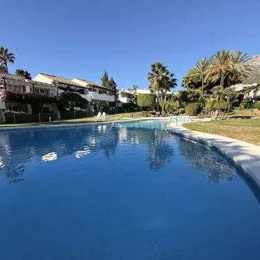 Продажа апартаментов на первом этаже в The Golden Mile