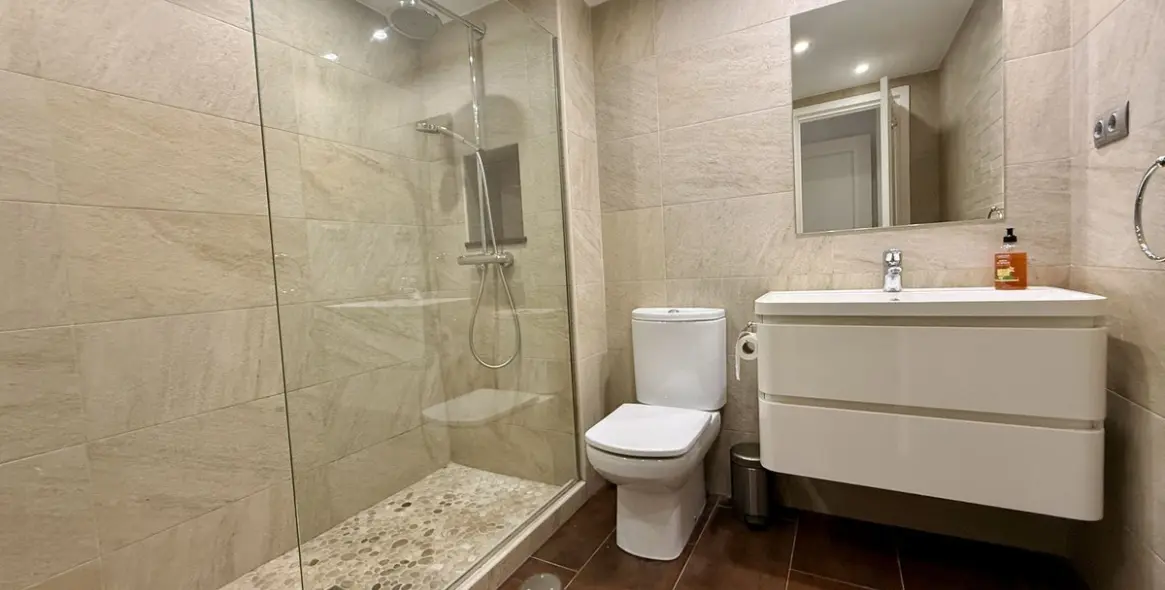 Продажа апартаментов на первом этаже в The Golden Mile 22