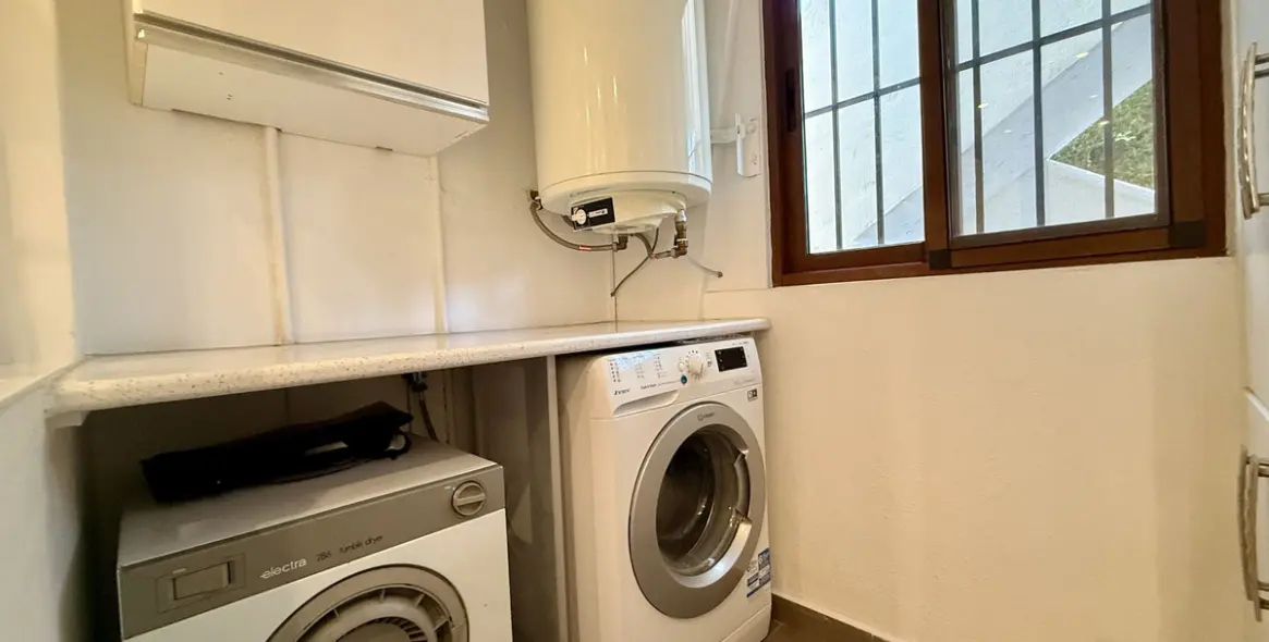 Продажа апартаментов на первом этаже в The Golden Mile 23