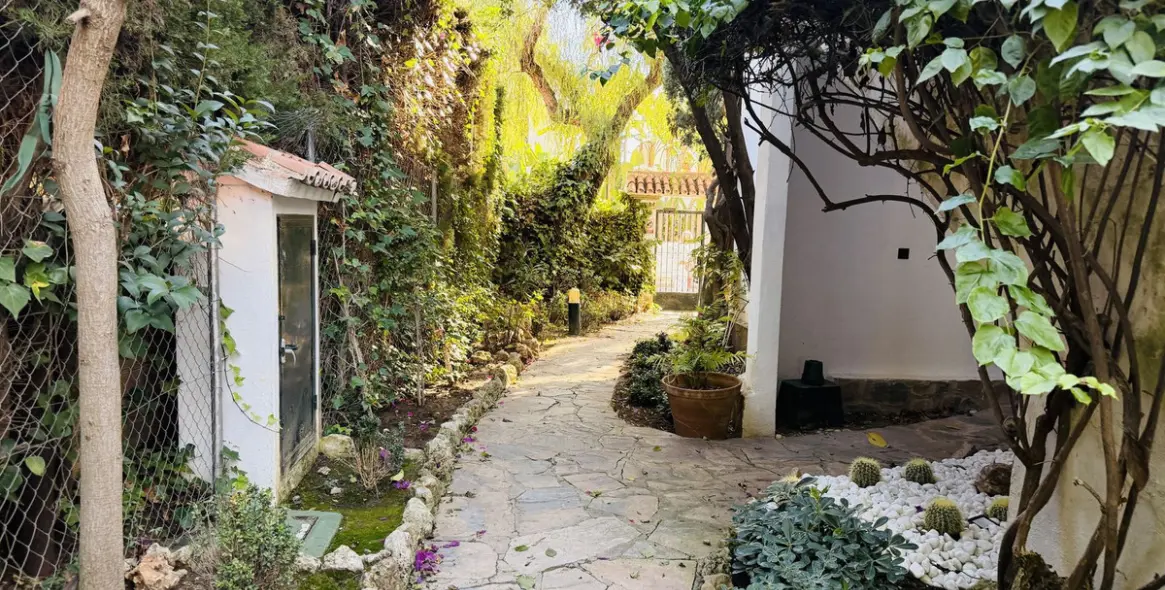 Продажа апартаментов на первом этаже в The Golden Mile 26