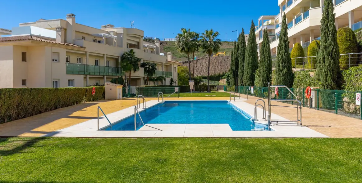 Sale of penthouse in Mijas Costa 16