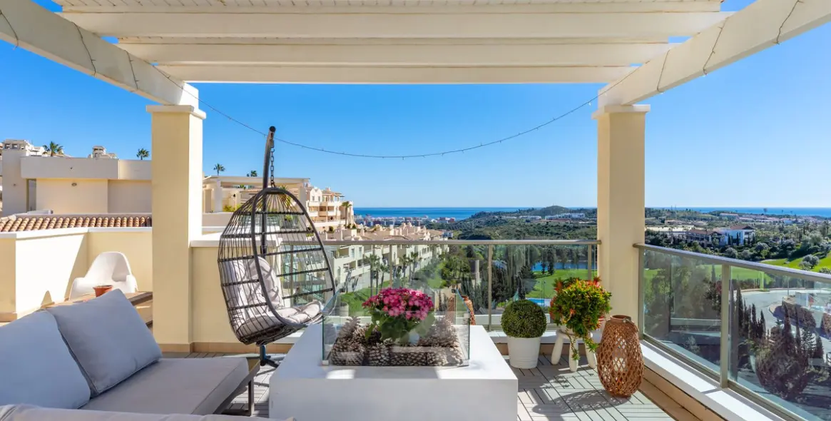 Sale of penthouse in Mijas Costa 21