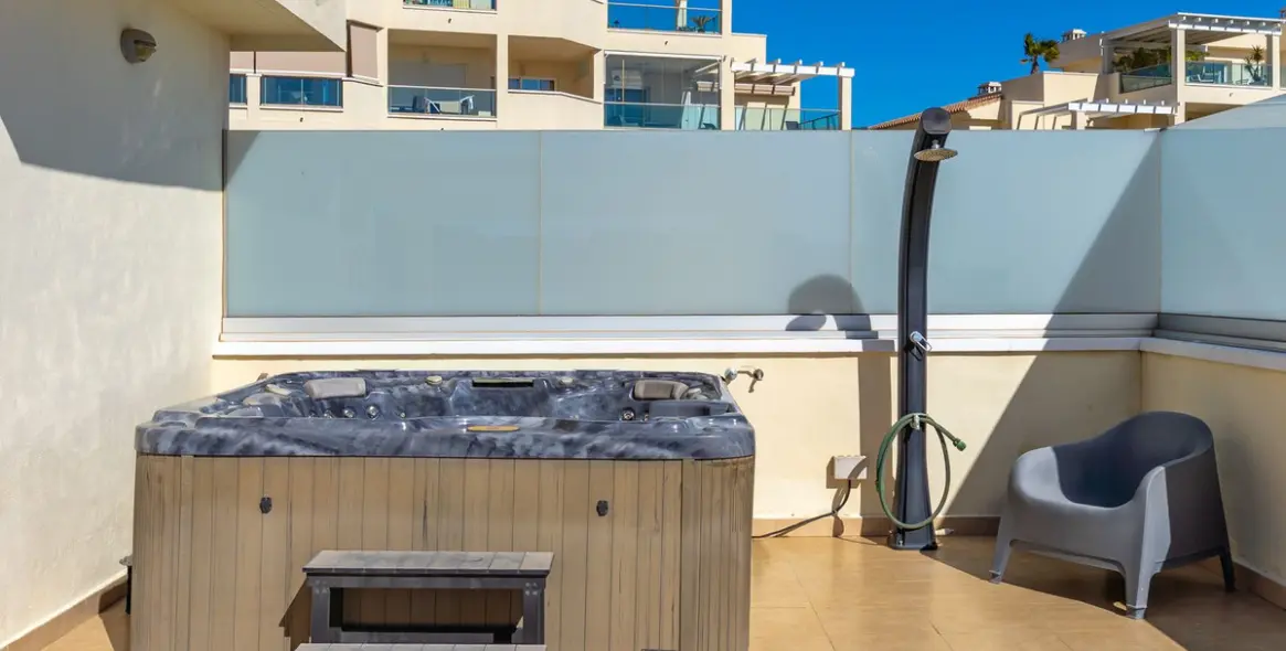 Sale of penthouse in Mijas Costa 22