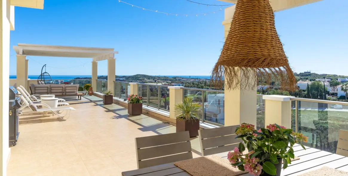 Sale of penthouse in Mijas Costa 23