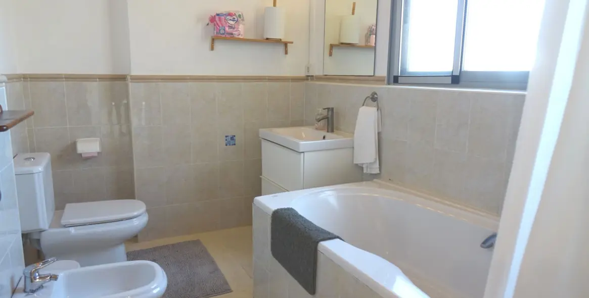 Sale of penthouse duplex in Fuengirola 7