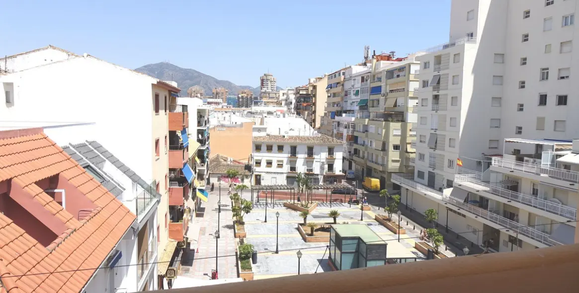 Sale of penthouse duplex in Fuengirola 15