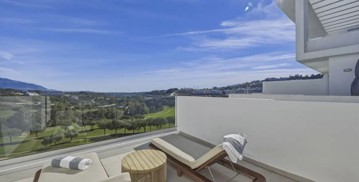 Продажа апартаментов на среднем этаже в La Cala Golf 4