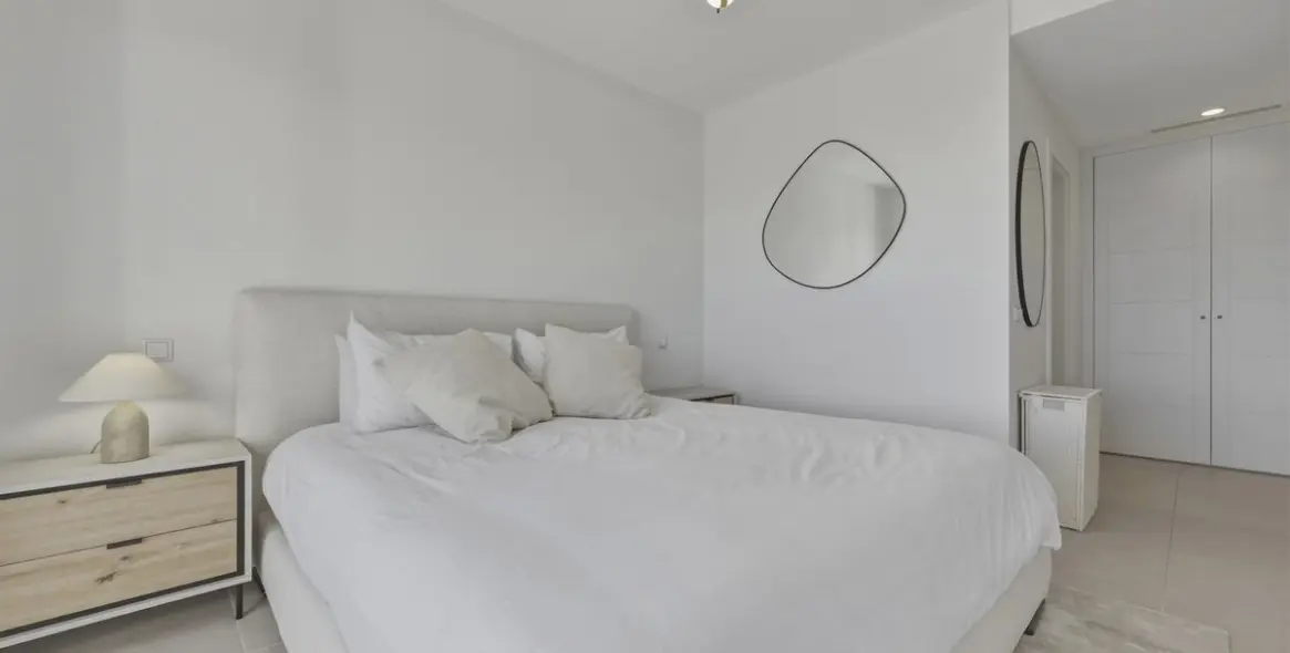 Продажа апартаментов на среднем этаже в La Cala Golf 12