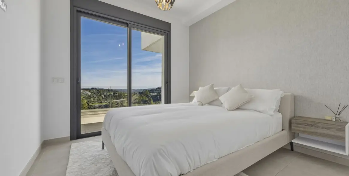 Продажа апартаментов на среднем этаже в La Cala Golf 14