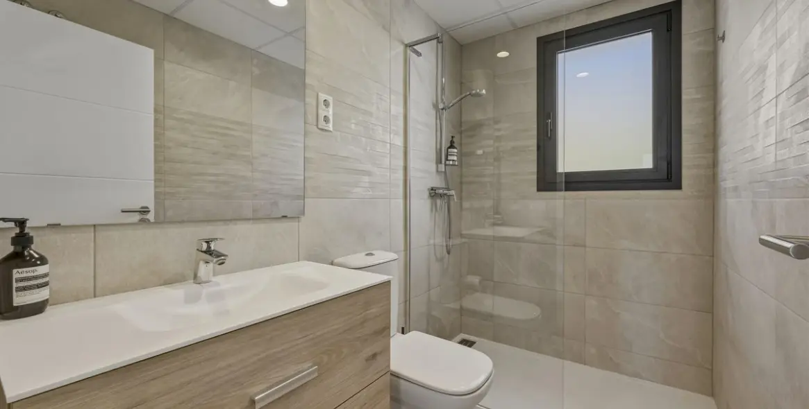 Продажа апартаментов на среднем этаже в La Cala Golf 16