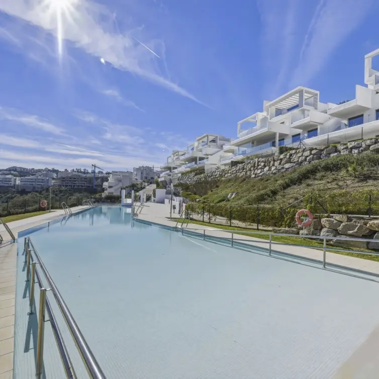 Venta de apartamento en planta media en La Cala Golf