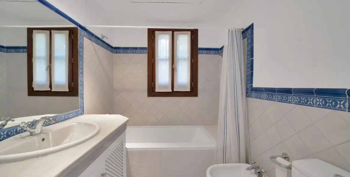 Venta de adosado en Benahavís 13