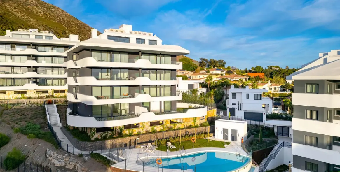 Продажа апартаментов на первом этаже в Fuengirola 2