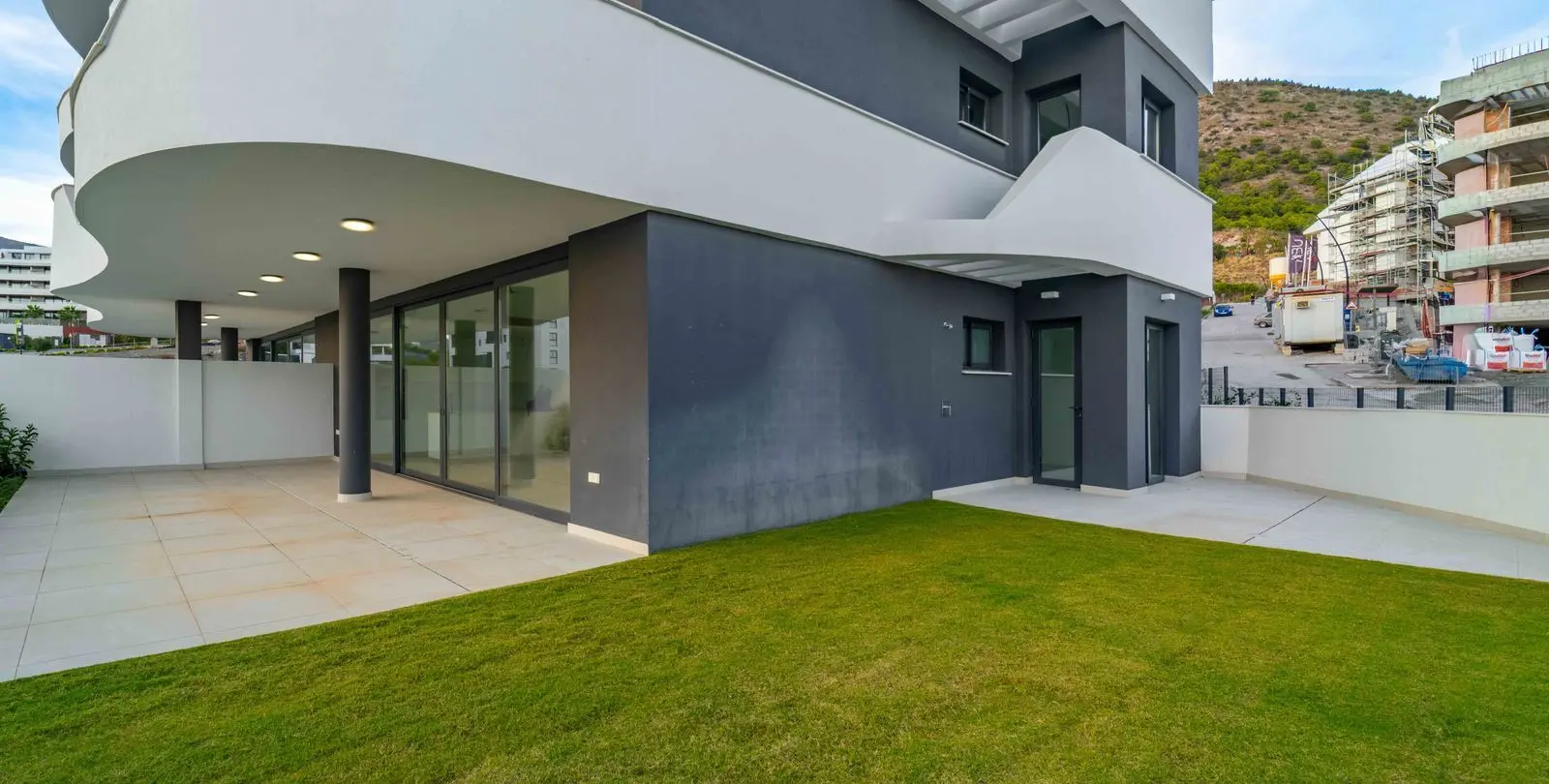 Sale of ground floor apartment in Higueron 1