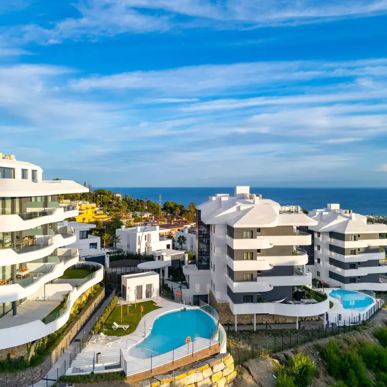 Sale of ground floor apartment in Higueron