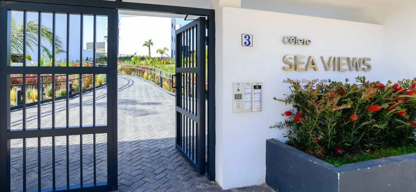 Продажа пентхауса в Estepona 1