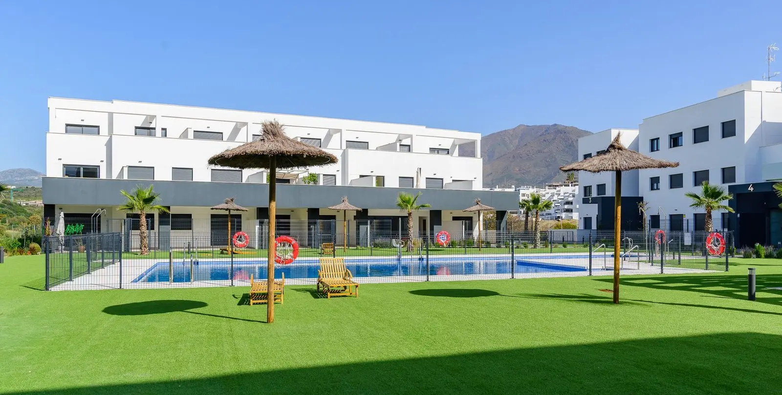 Venta de ático en Estepona 26