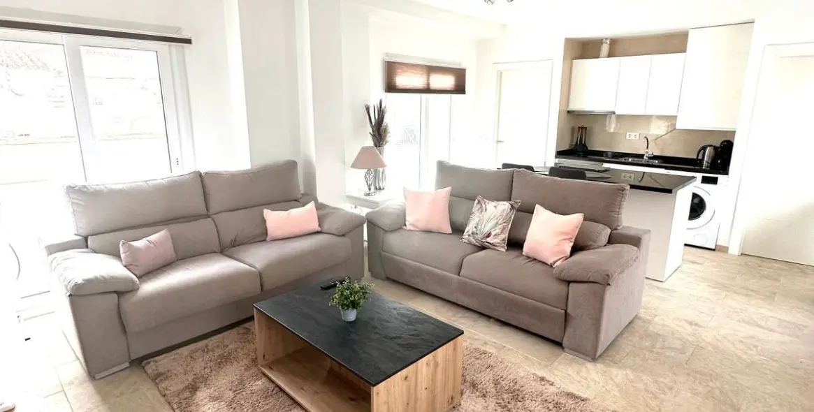 Продажа пентхауса в La Carihuela 8