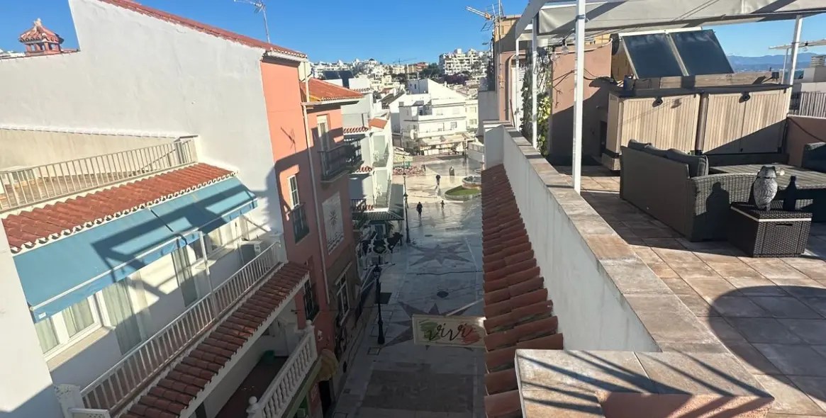 Продажа пентхауса в La Carihuela 18