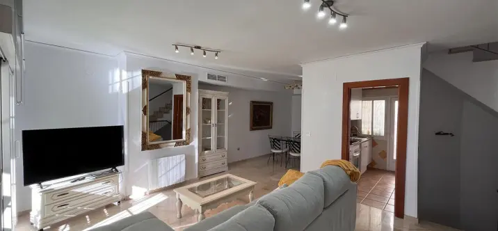 Долгосрочная аренда таунхауса в Costabella 3