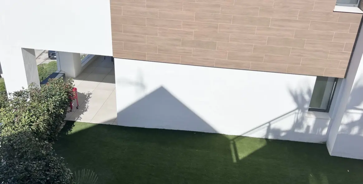 Venta de apartamento en planta baja en Cabopino 2