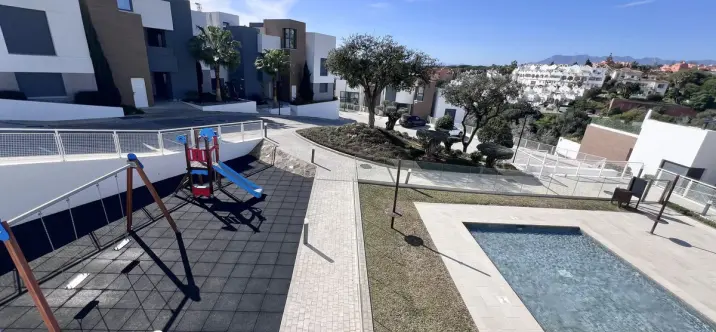 Venta de apartamento en planta baja en Cabopino 4