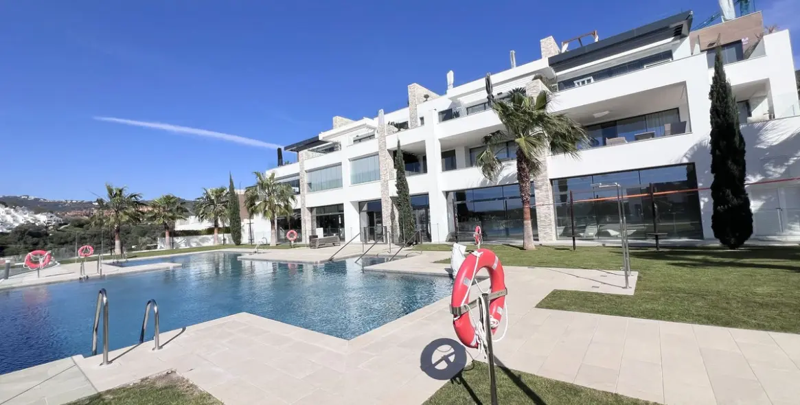 Venta de apartamento en planta baja en Cabopino 7